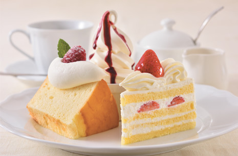 ケーキセット (ドリンク付)